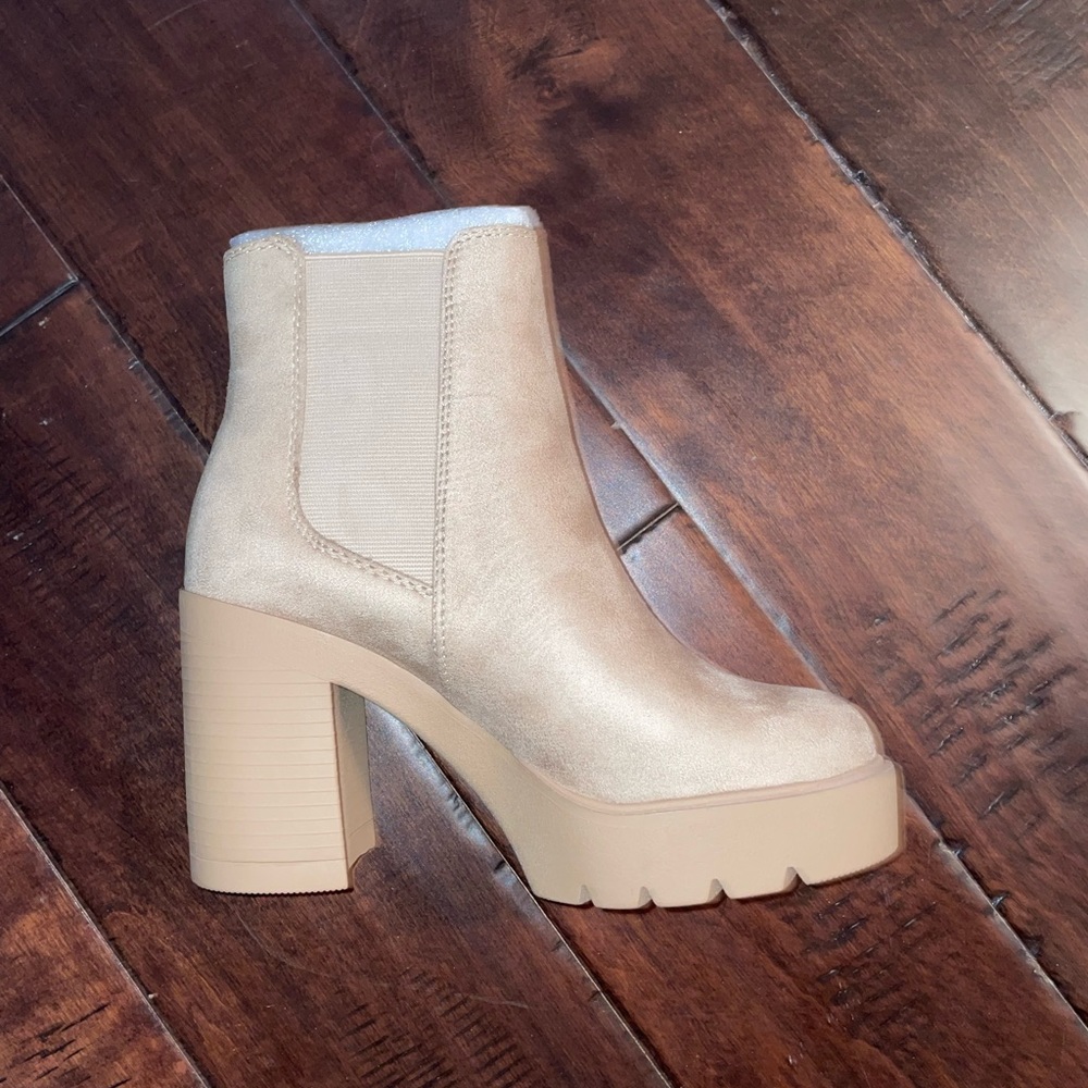 Nude Chelsea Boots with Heel
